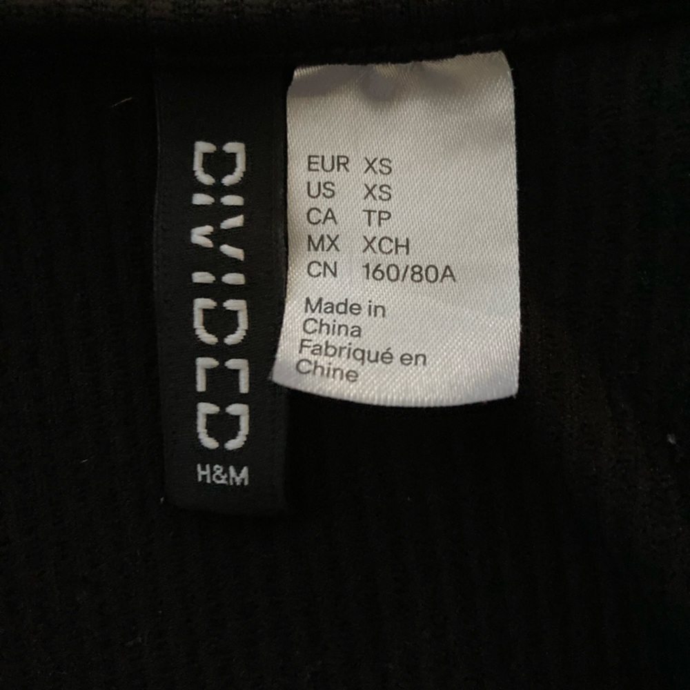 H&M Ribbed Front-Cinch Crop Top - Picture 3 of 7